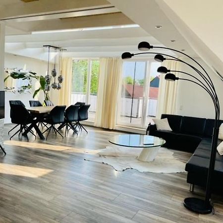 Apartment 160Qm 5 Schlafzimmer 1 Wohnzimmer Terrasse Und Balkon Wilhelmshaven Eksteriør billede