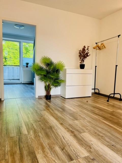 Apartment 160Qm 5 Schlafzimmer 1 Wohnzimmer Terrasse Und Balkon Wilhelmshaven Eksteriør billede